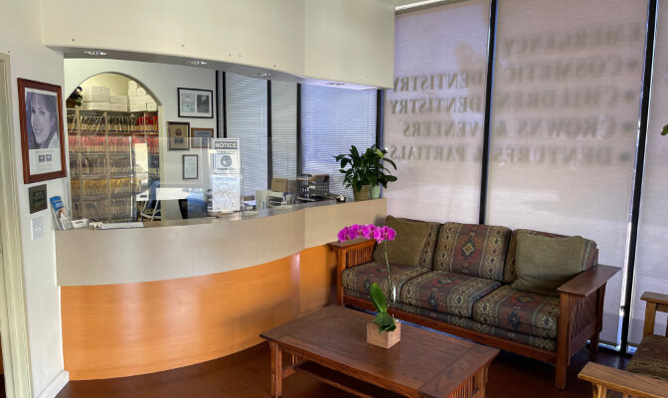 dental office in Simi Valley, CA
